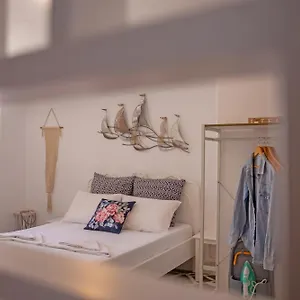 Holiday home Sing And Blossom, Mykonos Town